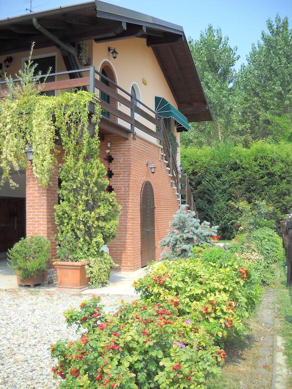 Agriturismo Maiocchi Villa Borgarello Exterior photo