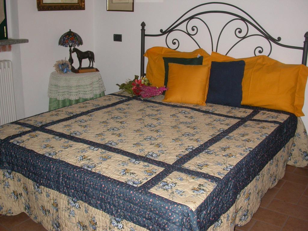Agriturismo Maiocchi Villa Borgarello Room photo
